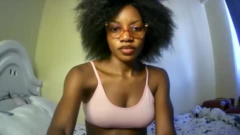 Snapshot of summerbuddy chatting on 02-24-25, 04:49 summerbuddy online show from 02-24-25, 04:49