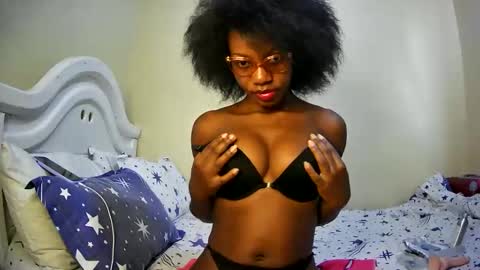 Snapshot of summerbuddy chatting on 03-05-25, 05:07 summerbuddy online show from 03-05-25, 05:07