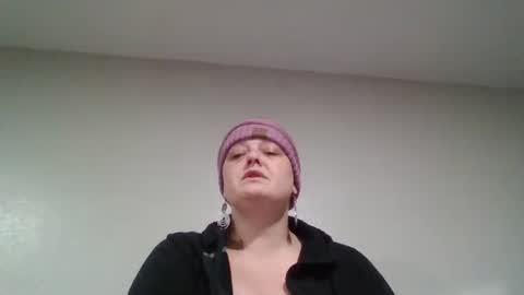 Summer Divine online show from 11-18-25, 08:19