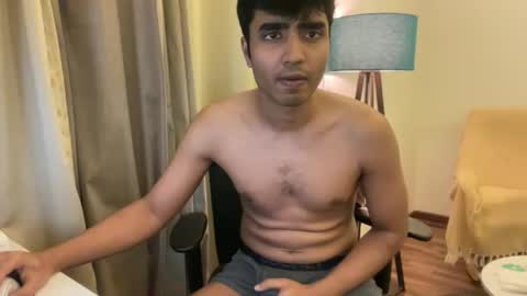 Snapshot of summiter chatting on 10-04-25, 04:38 summiter online show from 10-04-25, 04:38