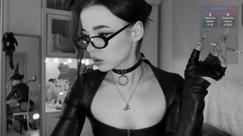 Miss Nelly online show from 01-03-25, 09:04