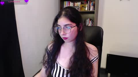  violetta  online show from 02-09-25, 12:49