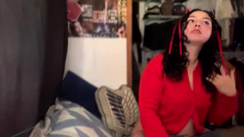 Sofie online show from 12-18-25, 06:52