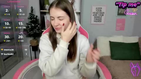 Snapshot of sunlight_kiss chatting on 01-08-26, 10:12 Jessika online show from 01-08-26, 10:12