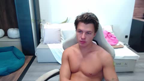 Alice and Sergey online show from 10-07-25, 11:18