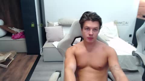 Alice and Sergey online show from 10-11-25, 06:12