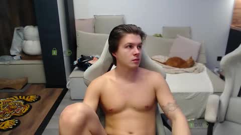 Snapshot of sunny1girl chatting on 01-06-26, 07:45 Alice and Sergey online show from 01-06-26, 07:45