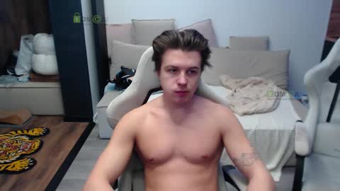 Snapshot of sunny1girl chatting on 01-13-26, 09:47 Alice and Sergey online show from 01-13-26, 09:47