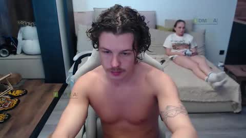 Snapshot of sunny1girl chatting on 02-18-26, 11:17 Alice and Sergey online show from 02-18-26, 11:17