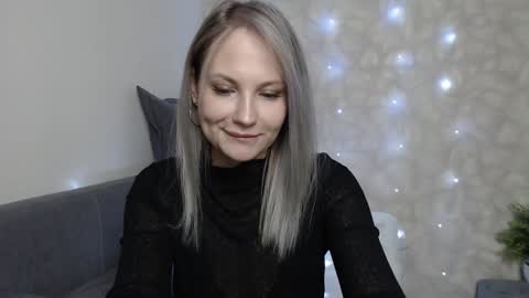 Naomi online show from 12-12-24, 09:04