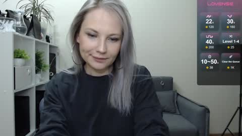 Naomi online show from 12-22-24, 07:10