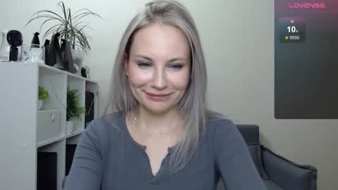 Naomi online show from 01-03-25, 02:21