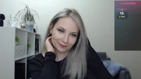 Naomi online show from 01-19-25, 12:17