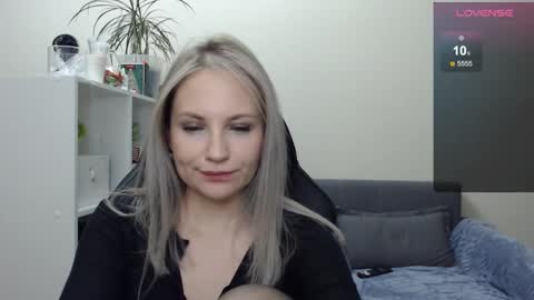 Naomi online show from 01-28-25, 07:00