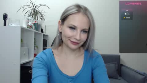 Naomi online show from 02-10-25, 06:35