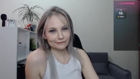 Naomi online show from 03-05-25, 06:23