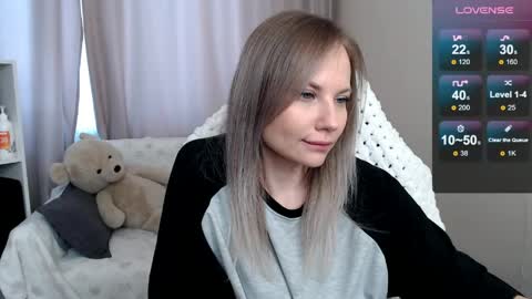 Naomi online show from 04-13-26, 02:39