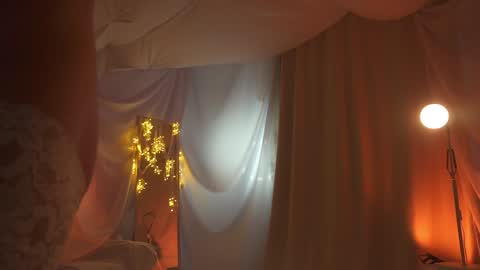 Maria online show from 12-22-24, 12:07