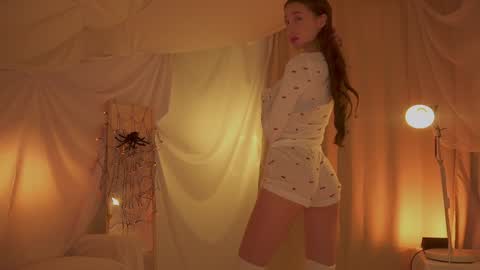 Maria online show from 11-22-25, 08:30