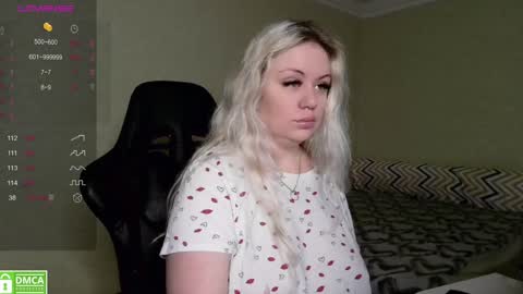 Snapshot of sunny_mood chatting on 01-13-25, 08:58 sunny mood online show from 01-13-25, 08:58