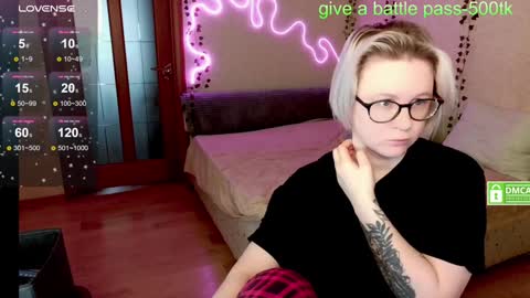 Snapshot of sunny_mood chatting on 01-20-25, 03:15 sunny mood online show from 01-20-25, 03:15