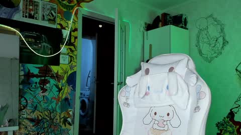 Snapshot of sunny_mouse chatting on 12-06-24, 05:22 Sunny online show from 12-06-24, 05:22