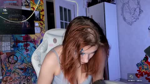 Snapshot of sunny_mouse chatting on 01-10-25, 06:17 Sunny online show from 01-10-25, 06:17