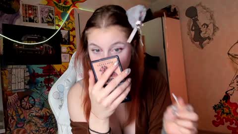 Snapshot of sunny_mouse chatting on 01-21-25, 04:58 Sunny online show from 01-21-25, 04:58