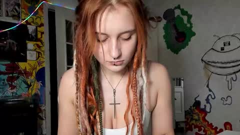 Snapshot of sunny_mouse chatting on 10-09-25, 04:16 Sunny online show from 10-09-25, 04:16