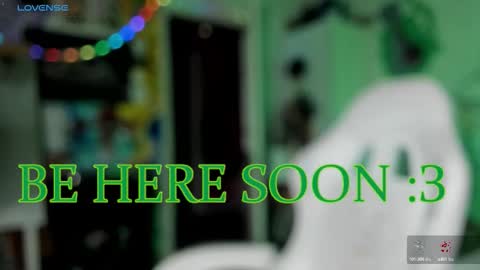 Snapshot of sunny_mouse chatting on 10-14-25, 04:08 Sunny online show from 10-14-25, 04:08