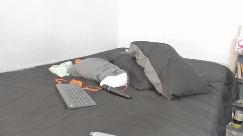 Christian Vanessa online show from 12-16-24, 07:21