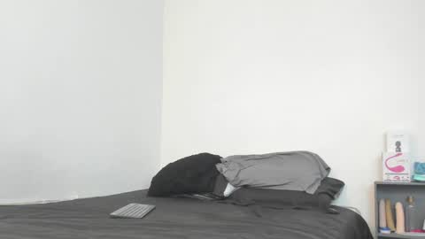 Christian Vanessa online show from 02-07-25, 07:27