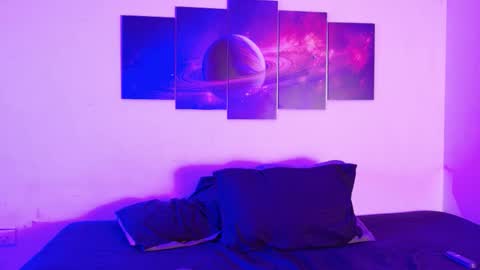 Christian Vanessa online show from 12-18-25, 07:53