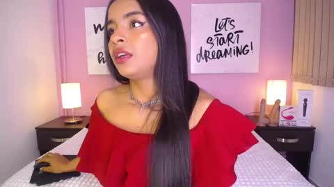 Snapshot of sunnygilmore chatting on 01-23-25, 10:22 Sunny online show from 01-23-25, 10:22