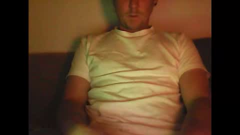 Snapshot of sunnygun0 chatting on 12-20-24, 06:35 sunnygun0 online show from 12-20-24, 06:35