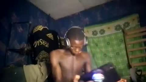 Sunnyblack2 online show from 04-14-26, 08:37