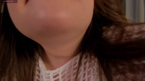 Snapshot of sunnyrisha chatting on 01-16-25, 12:31 Risha online show from 01-16-25, 12:31