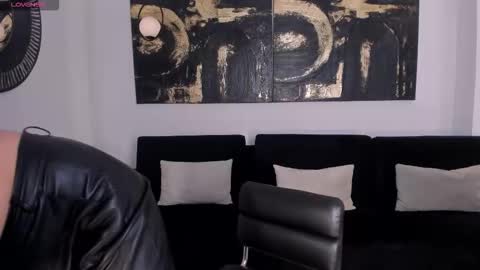 Sunny Rivers online show from 11-28-25, 04:42