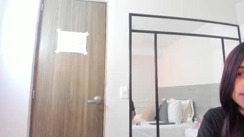 sunnywhitee online show from 09-12-25, 11:15