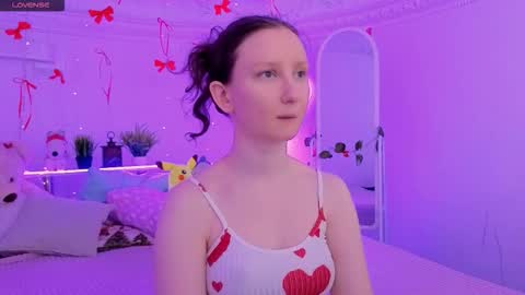 Snapshot of sunshine_blaze chatting on 02-04-26, 01:28 Alice online show from 02-04-26, 01:28