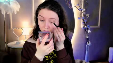 Snapshot of sunshine_blaze chatting on 02-25-26, 01:32 Alice online show from 02-25-26, 01:32