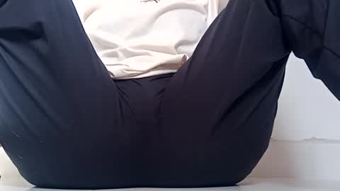 Annie online show from 12-02-24, 07:38