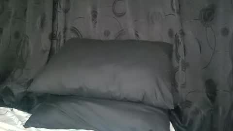 Annie online show from 12-17-24, 01:39