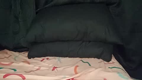 Annie online show from 12-29-24, 11:29