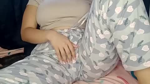 Annie online show from 01-11-25, 08:54