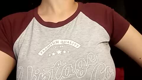 Annie online show from 02-11-25, 01:10