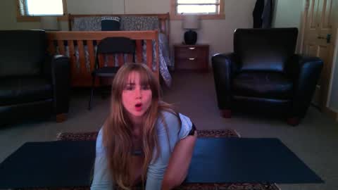 Sunray online show from 11-22-25, 06:18