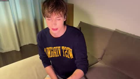 Snapshot of sunshinealex chatting on 09-18-25, 10:28 sunshinealex online show from 09-18-25, 10:28