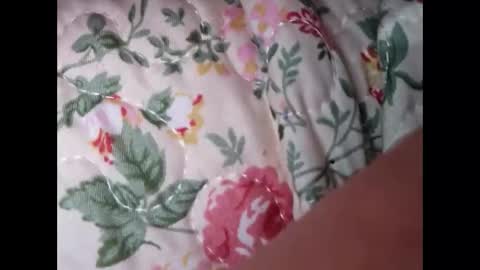 Snapshot of suntroll chatting on 01-15-25, 01:52 Suntroll online show from 01-15-25, 01:52