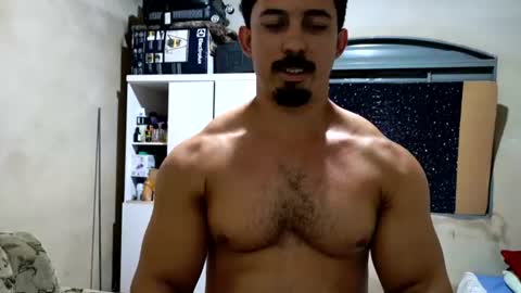 Snapshot of superbigmr chatting on 08-05-26, 09:50 james online show from 08-05-26, 09:50